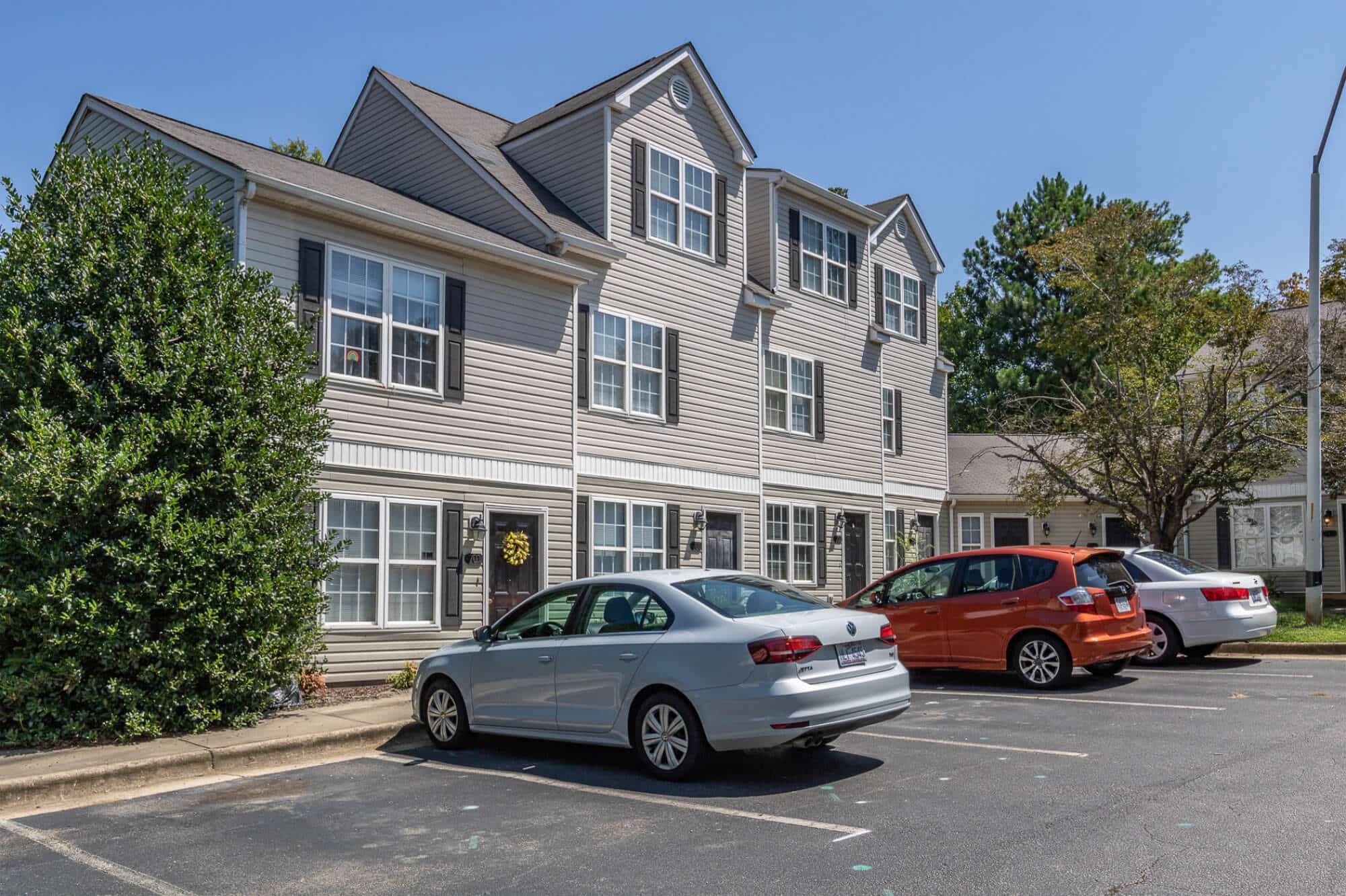 raleigh off campus method townhomes off campus apartments near nc state university raleigh north carolina community building exterior